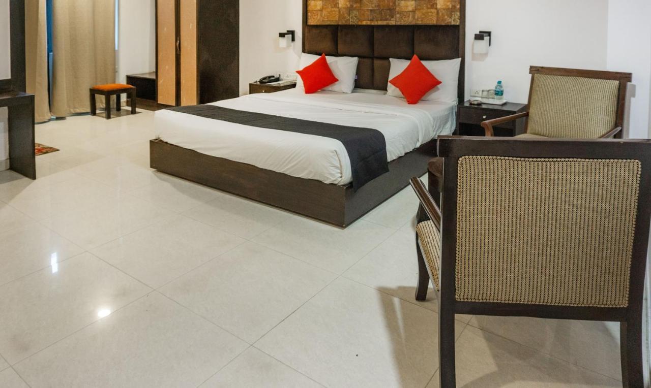 Hotel Loto - Sector 66 Noida Exterior foto